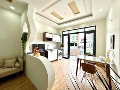 Studio ban công ngay đh hoa sen