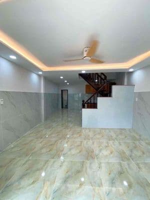 Quận 7- nhỉnh 5 tỷ có nhà hxh,huỳnh tấn phát,44m2 đất x2 tầng.