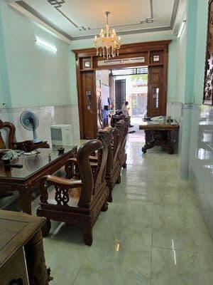 Nhà 1 Lầu Đẹp 4x25m Shr, Hẻm Ô Tô Gần Chợ Đại Hải PHAN VĂN HỚN.