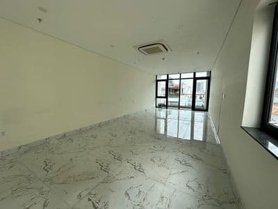 Văn phòng tầng 5 rộng 40m2 - nguyễn văn thoại