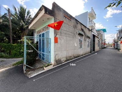 Góc 3 mặt tiền 120m² - 50m ra lò lu