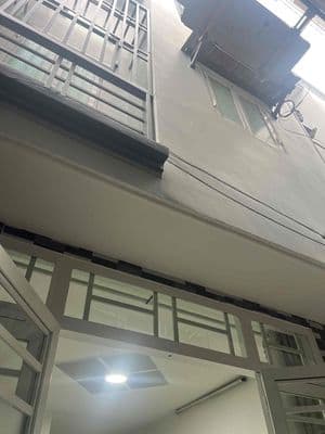 Nhà 2 lầu 2pn, 2 toilet, Sổ Hồng Đồng Sở Hưu