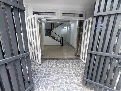Nguyễn văn khói p9 gv , 2wc nhà moi tin