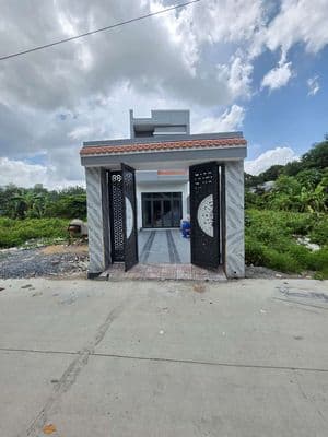 Nhà phố gần ngã tư Bình Thung, phường Tân Đông Hiệp Dĩ An