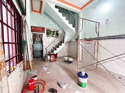 Nhà Nguyên Căn ngay tại chợ bờ hồ