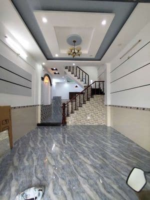 nhà hướng Nam.hẻm to.có 3 máy lạnh