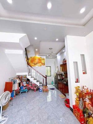 Nhà 2pn 2wc mới KDC Thành Giao