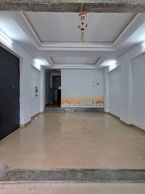Cho thuê nhà 3 tầng: gần lê đại hành - 5 phòng