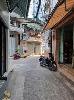7.5 tỷ Hẻm Ô TÔ gần mt Cách Mạng Tháng 8 DT 44m2 2 tầng kinh doanh tốt