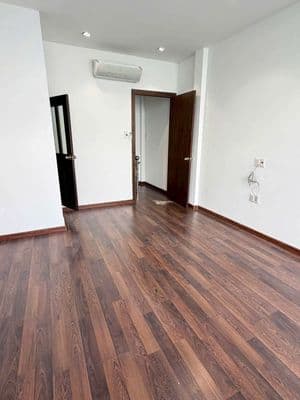 Nhà 2 phòng máy lạnh sát đầm sen