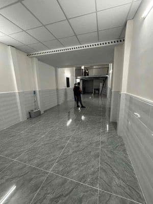 Mặt tiền nguyễn văn khối 23tr nhà mới
