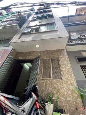 Phố Cự Lộc - Cách 1 nhà ra oto - full nội thất - 3 ngủ - Ngõ thông