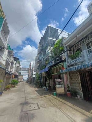 Bán nhà tên lửa kế bên aeon bình tân