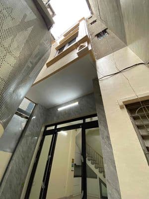 40m - 5t - gần mặt Phố Nguyễn Trãi - sát trường đại học - gần Vinhome
