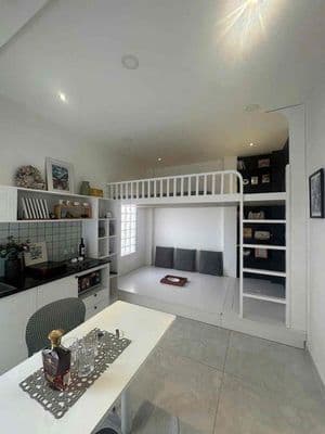 Duplex đi bộ qua gtvt - hutech - đh ngoại thương
