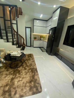 Ngõ thông 3 ngả - nội thất đẹp - 3 ngủ - thiết kế phong cách châu âu