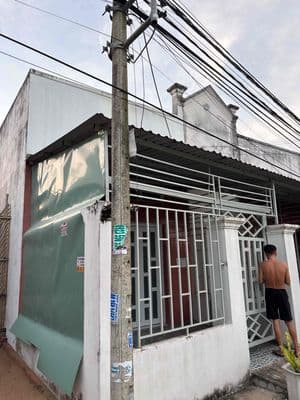 Nhà cho thuê mặt tiền hẻm giá 4tr gần cầu gạch tôm ( đường Lvl)