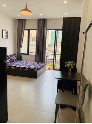 Cho thuê phòng ban công full nội thất giá rẻ gần văn lang cơ sở 1 rẻ