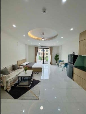 Studio full đồ siêu rộng ban công ngay trung tâm cầu giấy