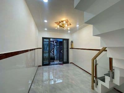 Nhà đẹp trệt lầu đường tam bình 2,1ty TL