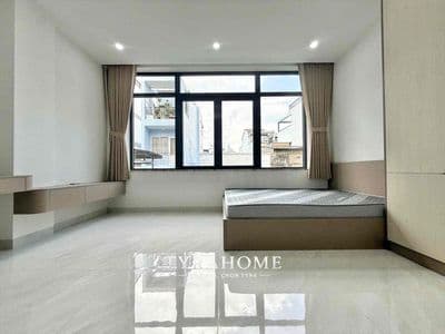 Nhà xây mới 100%, Thang máy, Full nội thất ngay chợ Bà Chiểu