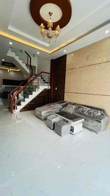 nhà phố gần 150m có chỗ đỗ oto 3pn 2wc gần khu công nghiệp cầu tràm