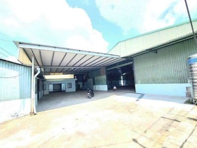 Cho thuê xưởng 1100m2.Nền gạch men,Đường xe tải.Bình chuẩn,Thuận An,BD