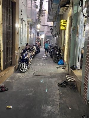 Bán nhà lê hồng phong q10| 4,5 x12- 52m - 2 tầng- tn: 18tr/th| 6,4 tỷ