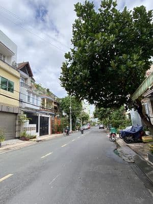 Nhà Thuê 8x20m.Cấp 4.Khu NB Hiệp Tân.Gía:22tr