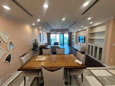 Sailing tower q1 – 138m² tầng cao, view đẹp | 40tr/tháng