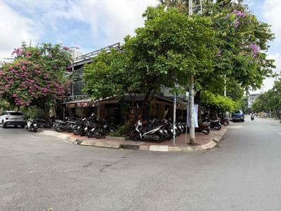 Căn góc 2 mặt tiền, 204m2 kinh doanh Cf sầm uất
