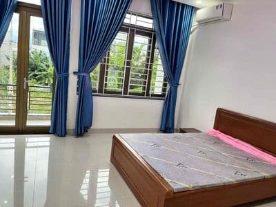 133 cho thuê nhà nguyên căn 3 tầng full nội thất – đường hói kiểng