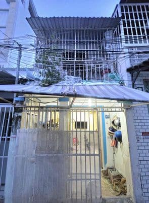 Nhà ngay cầu Phú Xuân ,Vị Trí đẹp - hỗ trợ vay ngân hàng
