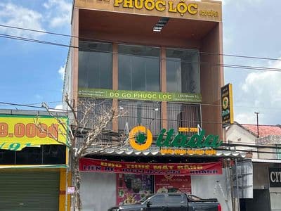 mặt bằng kinh 1 trệt 2 lầu có sân để xe