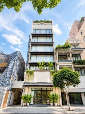 Cho thuê góc 2mt cao thắng 8x20 trung tâm quận 3