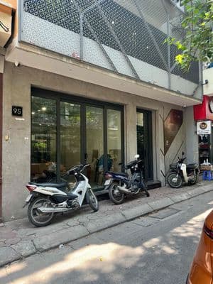 cho thuê mặt bằng kinh doanh hoặc văn phòng dưới tầng 1