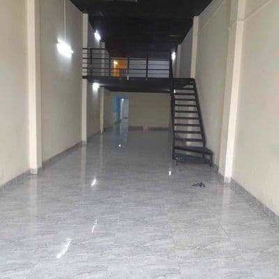 Nhà cho thuê mặt tiền đường thoại ngọc hầu 4x40m suốt có 1 gác lửng