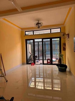 Cho thuê nguyên căn nhà mới Hẻm xe hơi