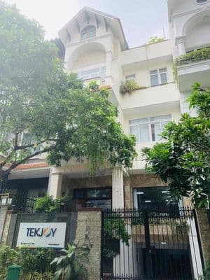 Cho thuê nhà KDC Him Lam Q7, 7.5x20m, 1 Hầm 3 Lầu, Giá 55tr