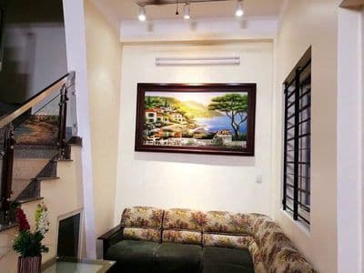 Nhà 4pn sơn sửa mới gần thành thái quận 10