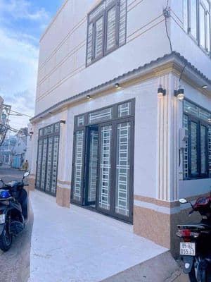 Cho thuê nhà mặt tiền đường hồ xuân hương