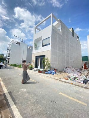 Chính chủ kẹt cần bán đất thổ sổ riêng ngay bv quận btan và chợ