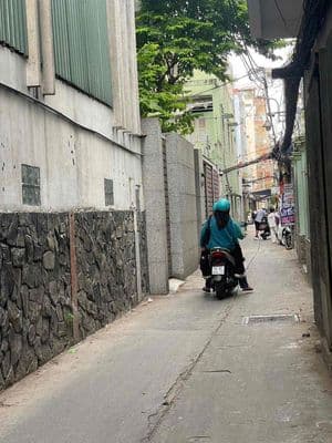 Bán nhà 3 tầng hẻm 4m thông thoáng đường tôn thất thuyết
