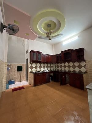 Cho thuê nhà 4 tầng sát Huỳnh Văn Nghệ 4x18 chỉ 11tr