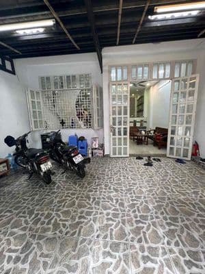 nhà đường 8m phường phú thọ hoà 6x17m 2 lầu