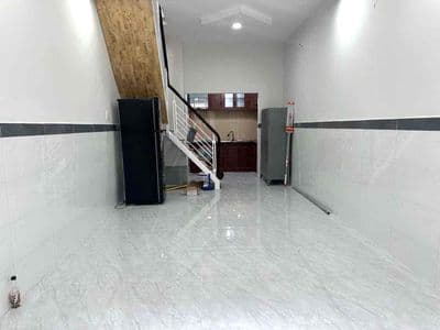 Nhà gần chợ gò vấp 2pn 2wc sẵn máy lạnh giá 10 triệu ở liền