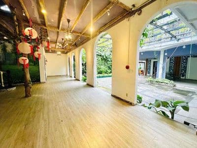 Ngang 28m biệt thự sân vườn nét thơ paris giữa chốn đô thị phồn hoa !