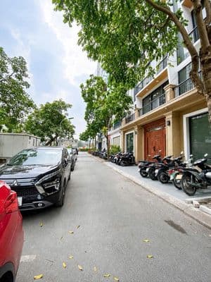 Cho thuê nhà liền kề thang máy 5 tầng x 108m2 Nguyễn Trãi, Thanh Xuân