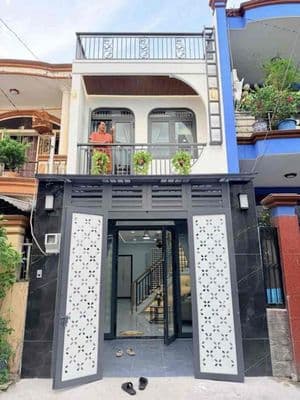 Thống nhất gò vấp |nhà đẹp 2 tầng hxh |có pn dưới trệt |nhỉnh 5 tỷ