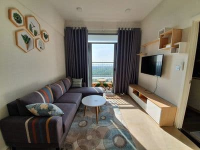 Giá 3tỷ300 Luxgarden 61,5m2, 2pn*2wc, view sông- sổ cầm tay sẵn